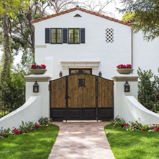 spanish style wood fence (4)