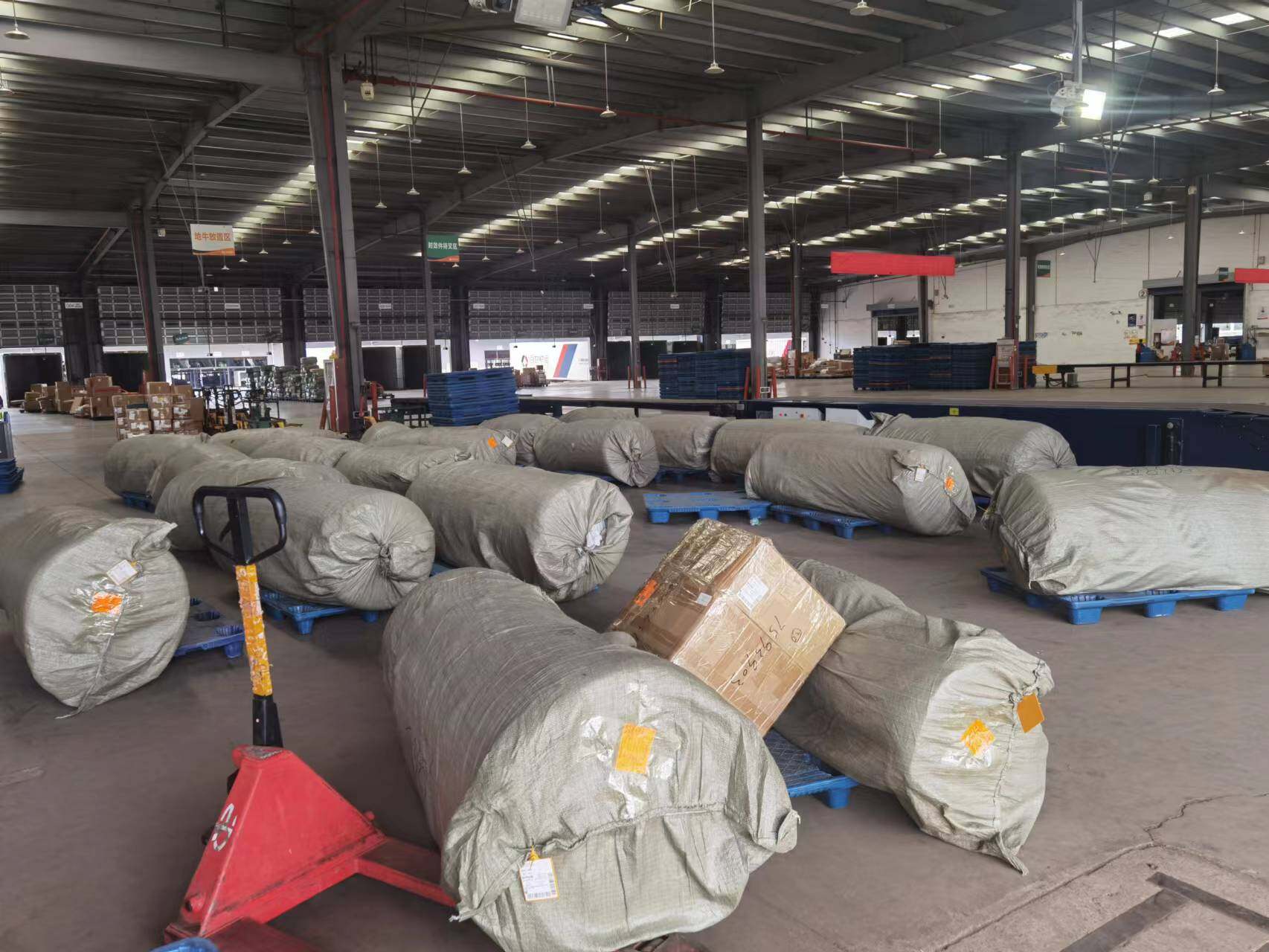 Xiamen Dongzhicheng Textile CO.,ltd company overview - view 2