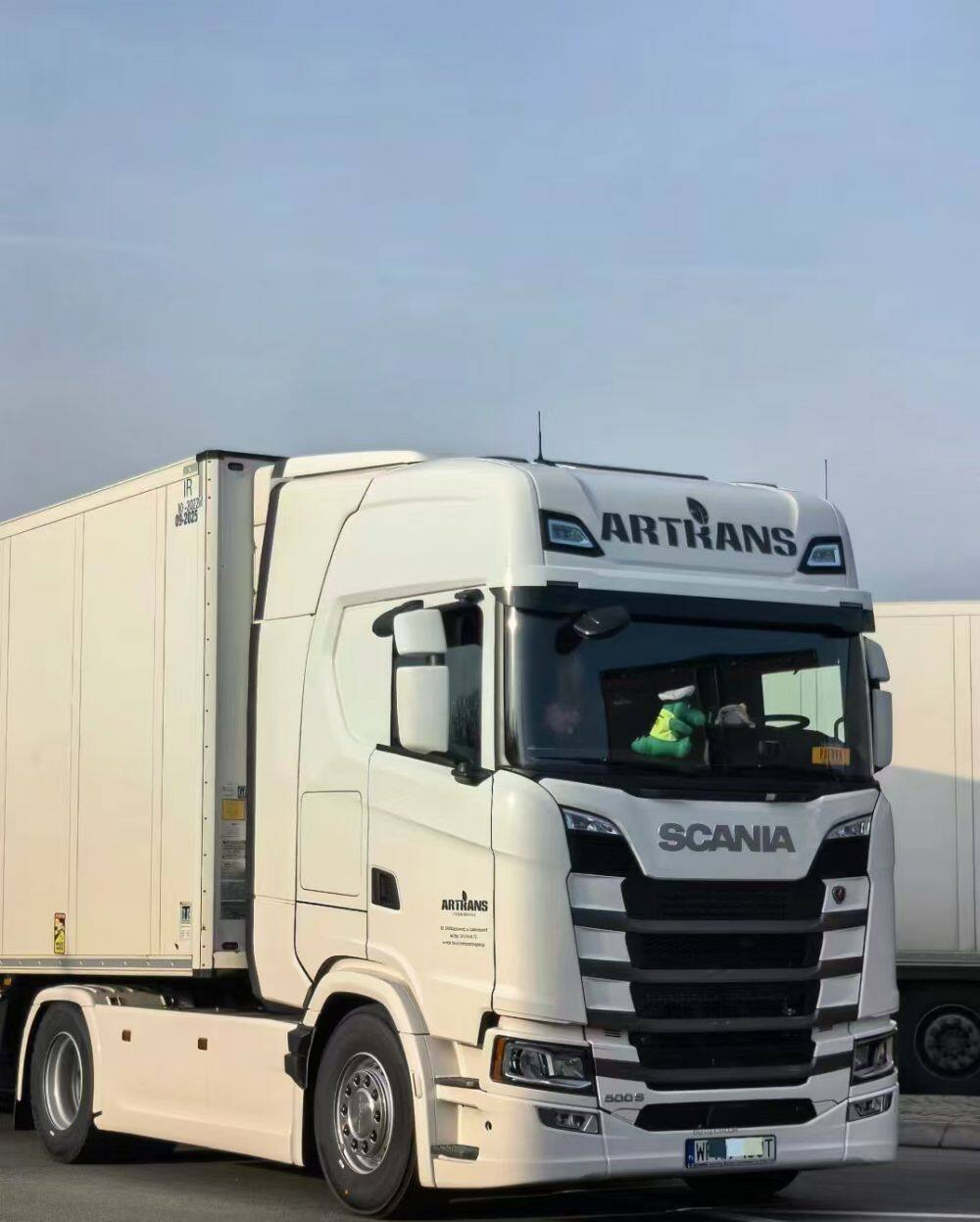 966853a29364b1634830845751ca2fe