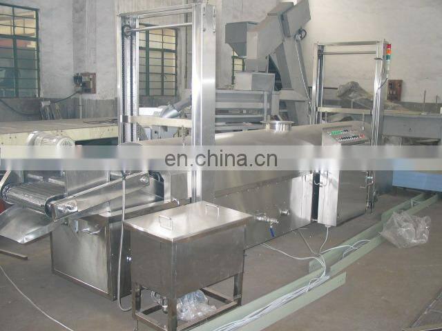 Automatic banana peeling slicing cutting blanching frying packing plantain chips making machine production line