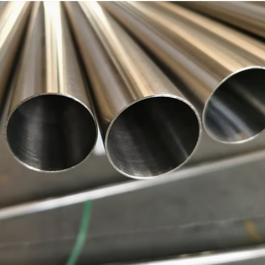 Difference in performance between duplex stainless steel pipes and austenitic stainless steel pipe