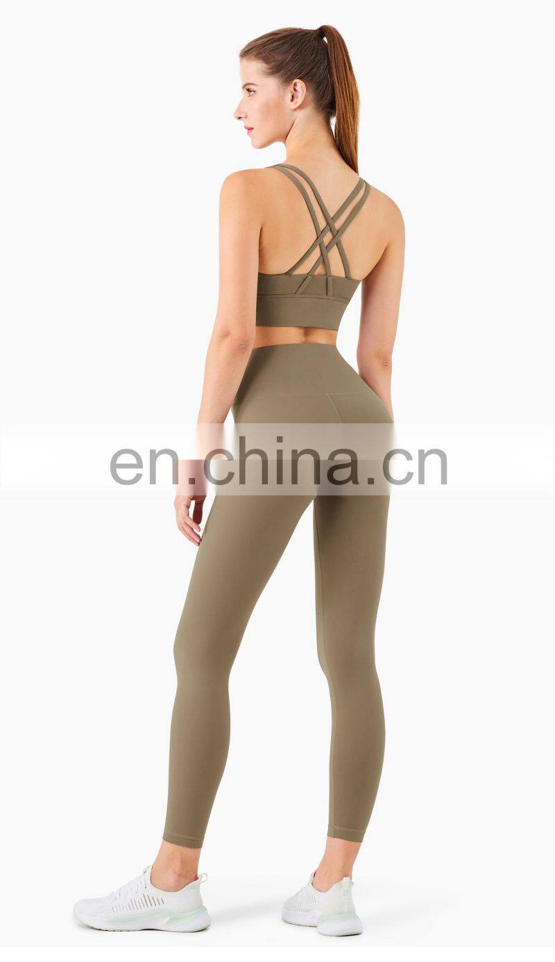 Spot Stock Christmas Red Two Pcs Yoga Set OEM Women Workout Sets