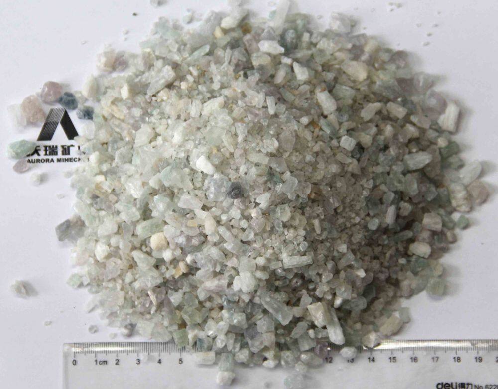Metallurgical grade Fluorspar Small granule (2)(1).jpg