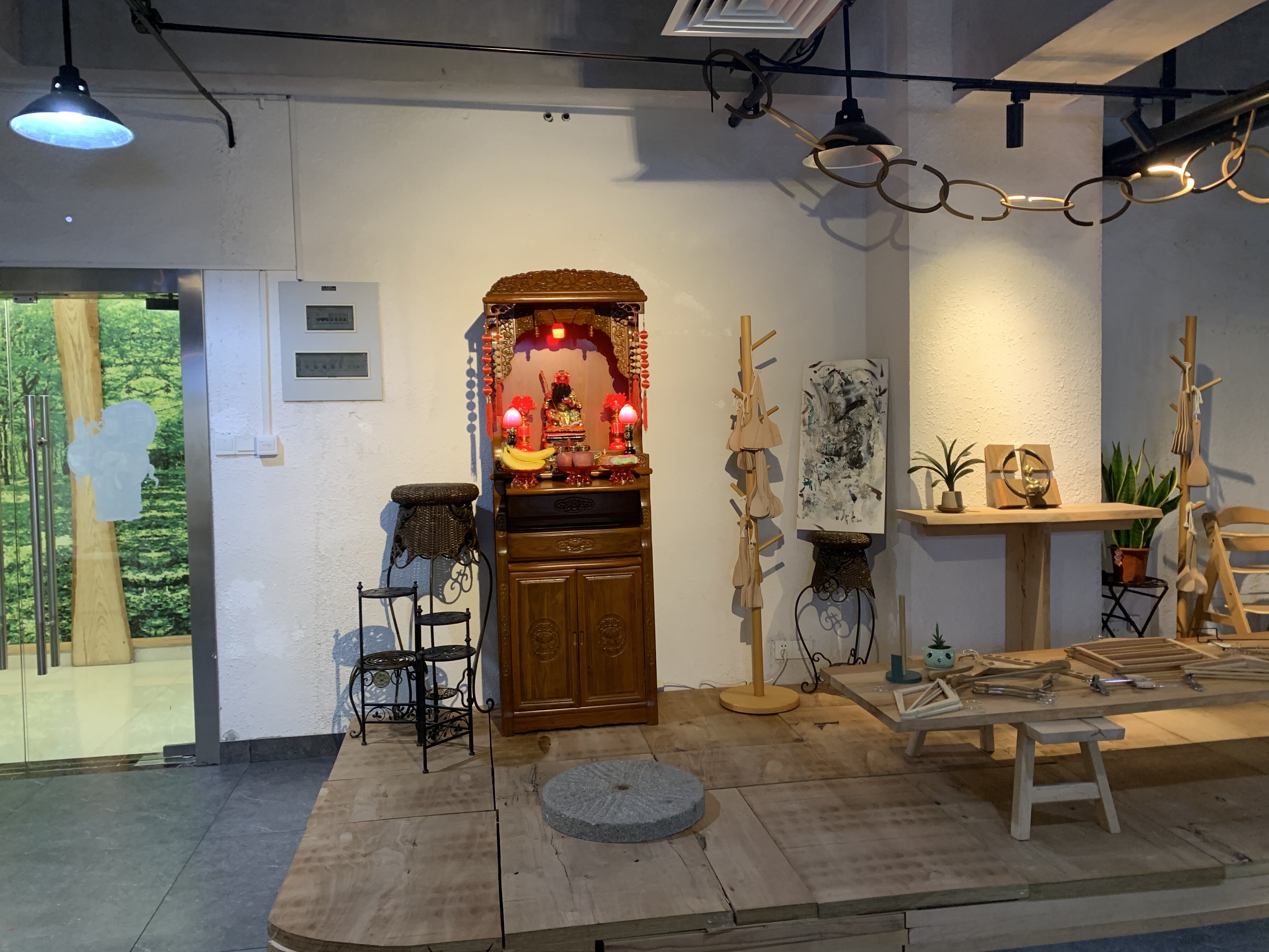 Amoy Bronze Imp & Exp Co., Ltd company overview - view 2