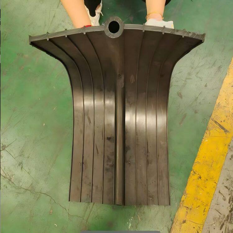 What is the purpose of the 300*8mm center-embedded rubber waterstop?