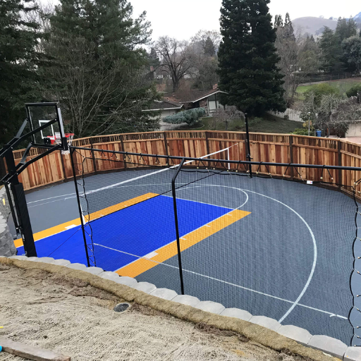 backyard basketball court fencing (3)