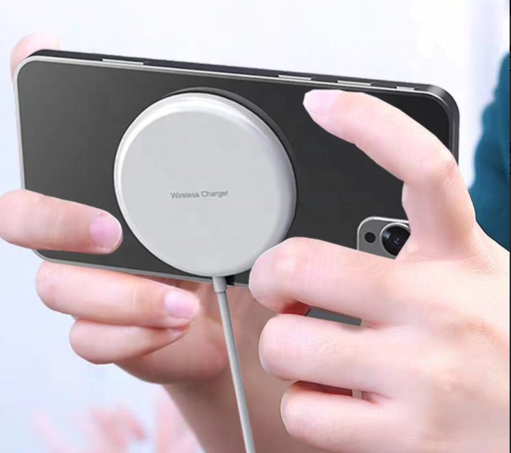 Dropshipping Sucker Wireless Charger Built in Cable Fast Charging for Iphone Samsung Universal Portable Charger Wireless 15W