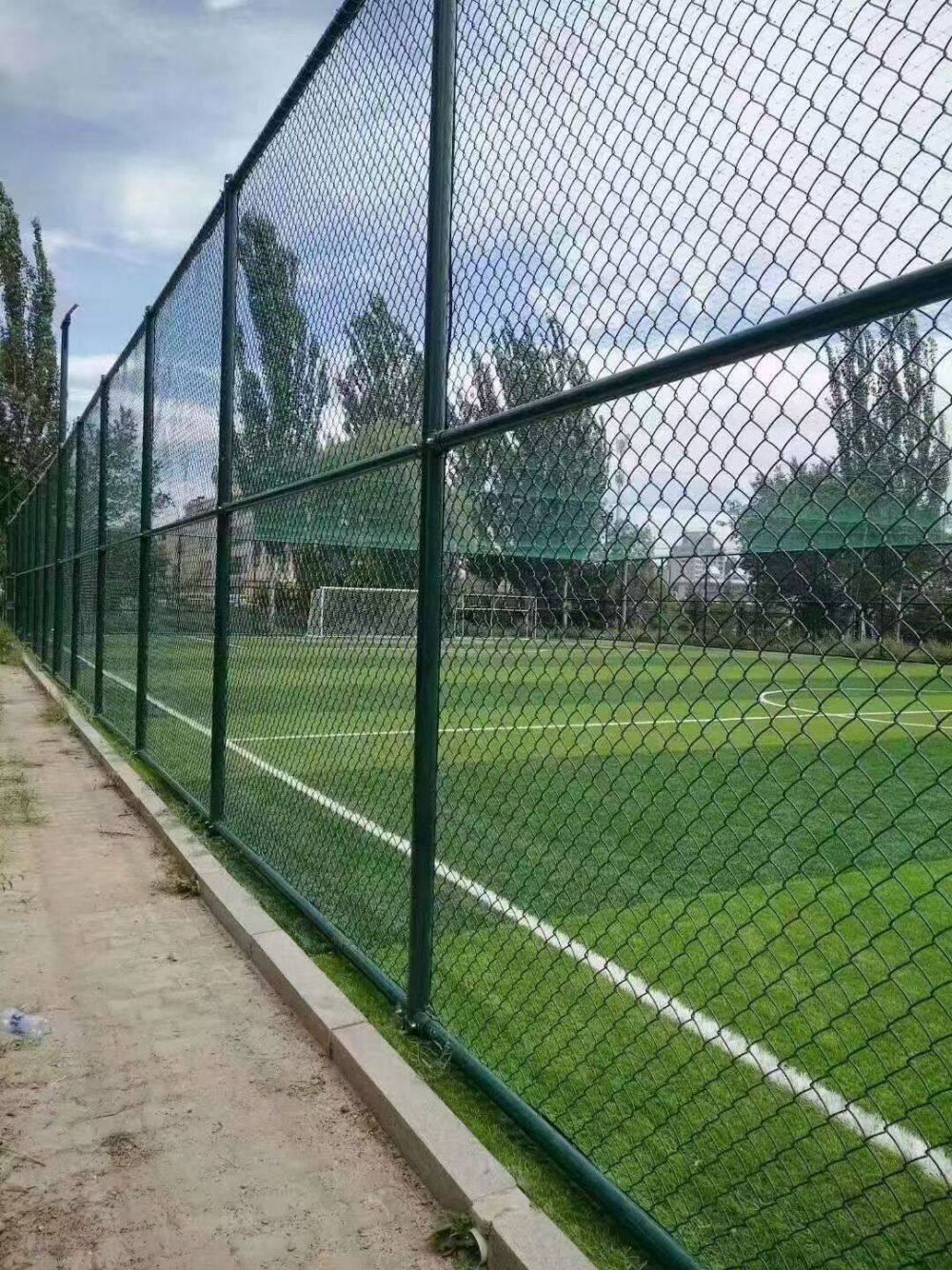 Los 6 principales fabricantes de vallas de canchas de baloncesto en 2025