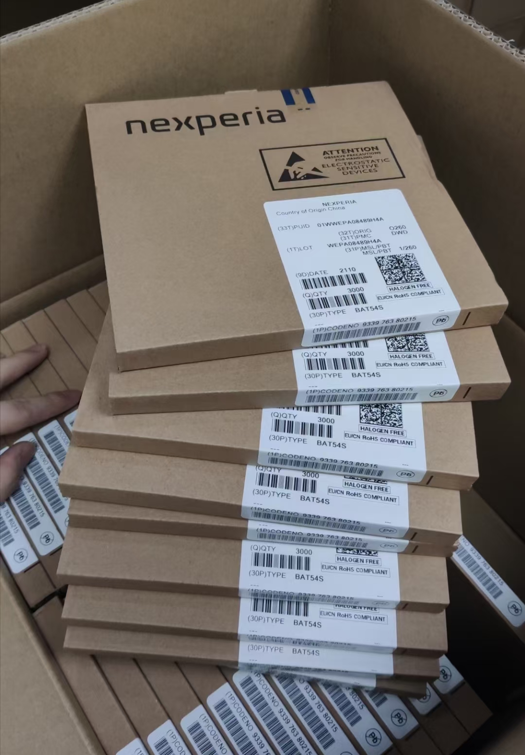 BAT54S,215 Nexperia Brand New Schottky Diode 756K PCS Ready to Ship | Yiheht