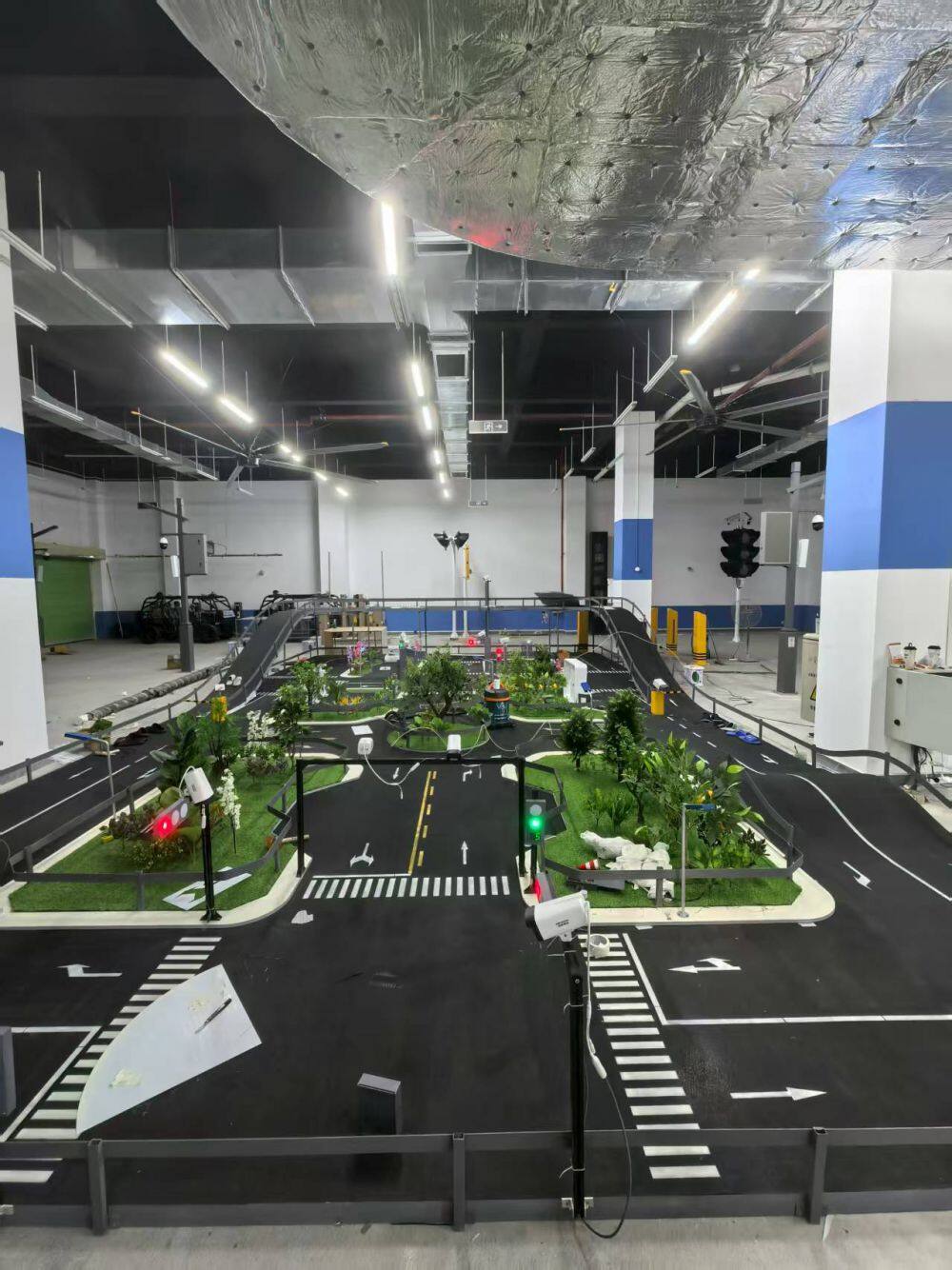 智慧交通沙盘 (1)