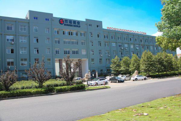 Taizhou Huangyan Sungem Mould Co.,ltd company overview - view 1