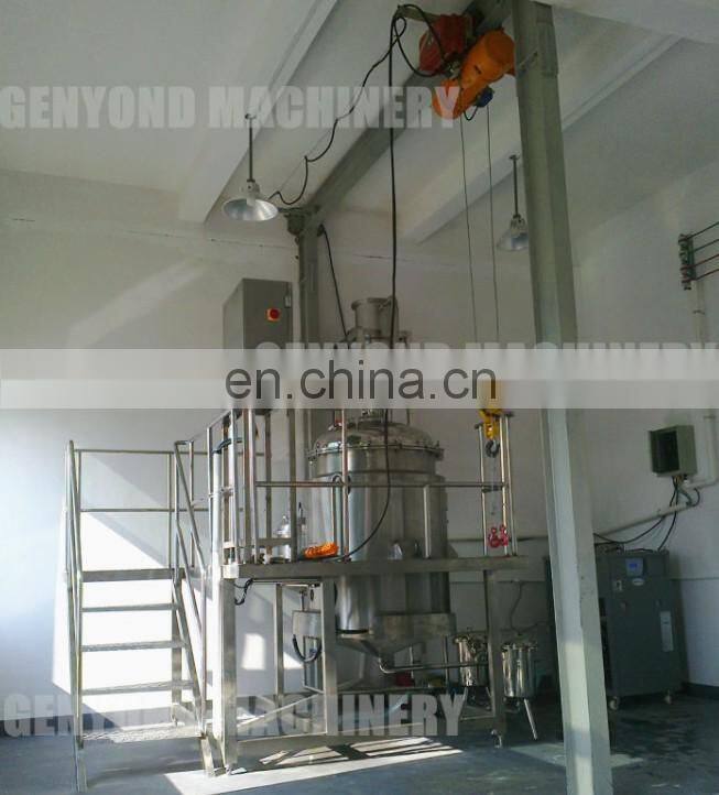 Industrial distiller essential oil extraction machine