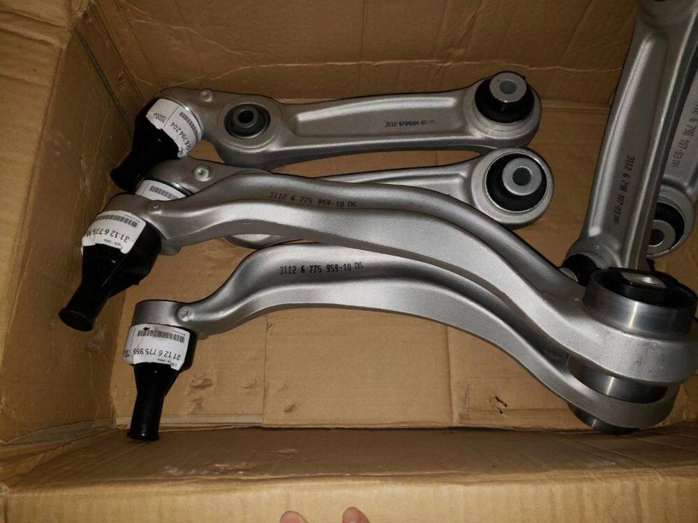 Advantages of car control arms and control arm bushings