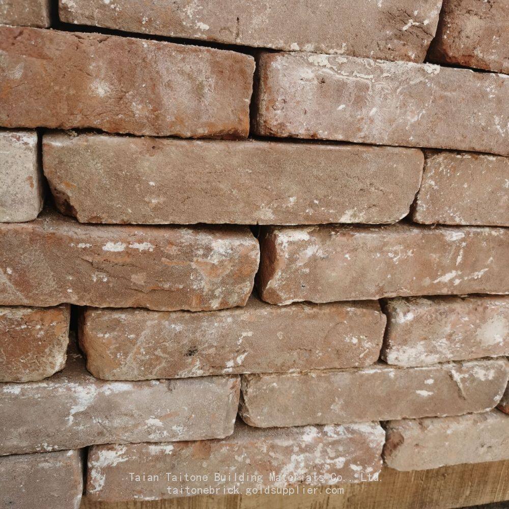 old_red_brick.jpg
