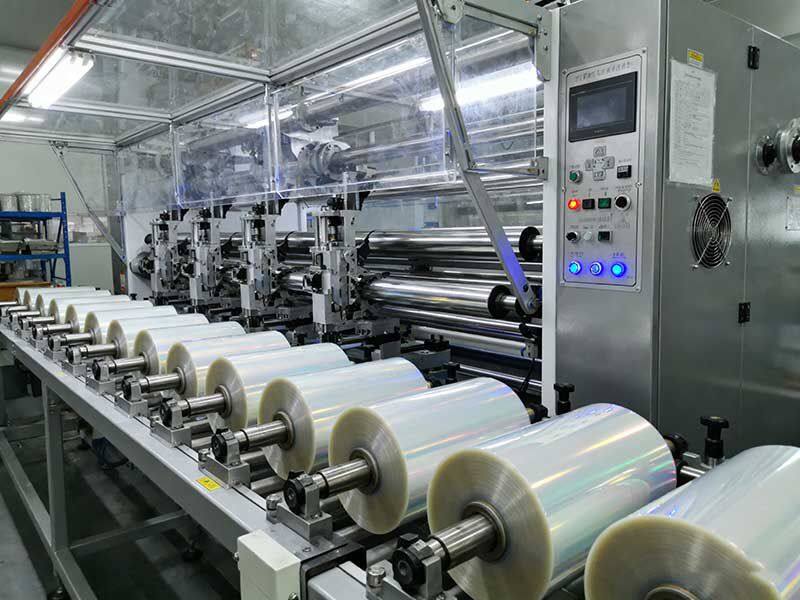 The role and opportunities of film slitting machine in the flexible display industry chain