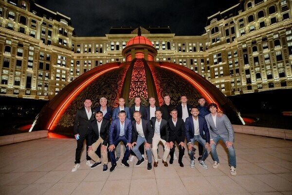 The 11 Portugal Icons star players enjoy the diverse facilities at Grand Lisboa Palace Resort Macau. The 11 Portugal Icons star players enjoy the diverse facilities at Grand Lisboa Palace Resort Macau.
