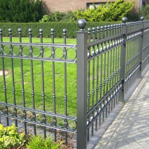 Garden Wrought Iron Fencing (4)