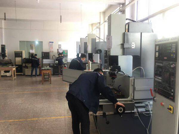 Wenzhou Weituo Precision Mould Co.,ltd company overview - view 1