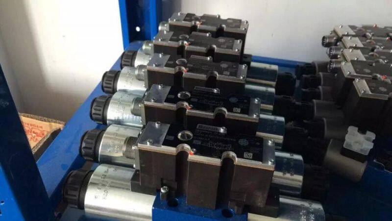 Proportional Servo Valves 4WRAE10E 60-22-G24K31-F1V