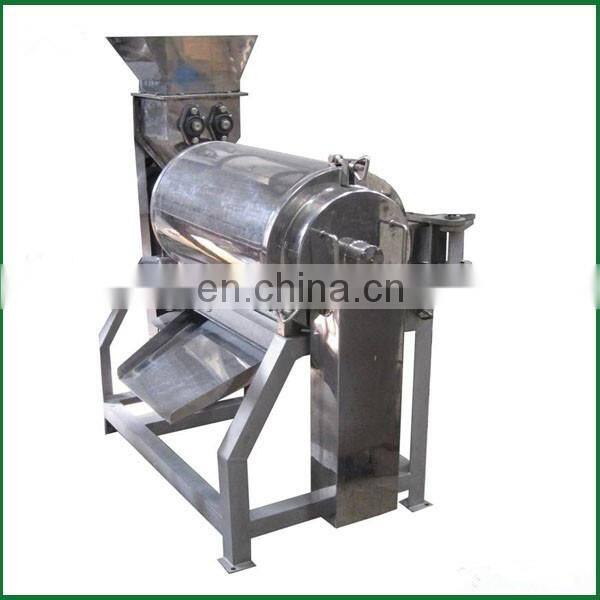 Industrial pineapple juice extractor machine