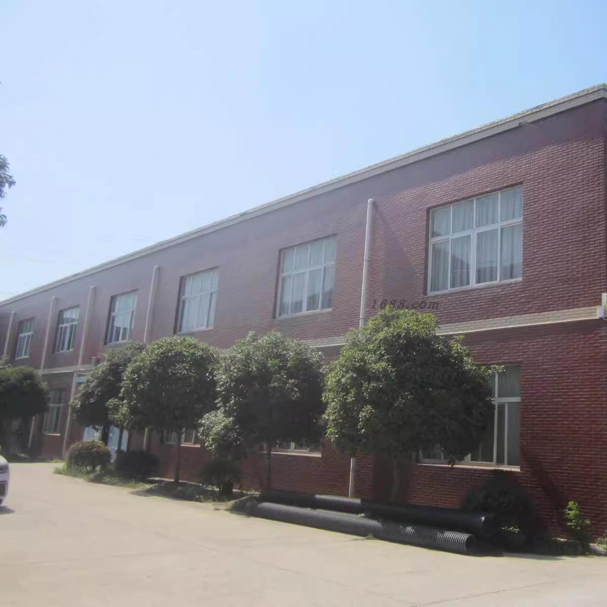 Jingzhou Aiyingbeibi Garment Co., Ltd. company overview - view 1