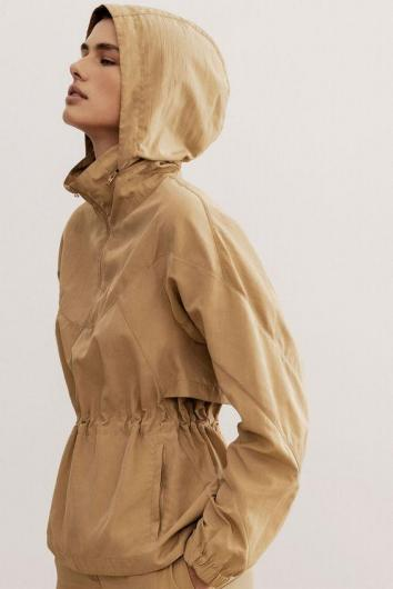 Pro-Level Outdoor Jacket – Engineered for Unbeatable Quality and Performance