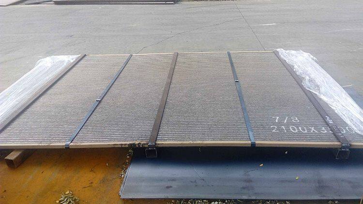 Hardfacing cladding bimetal wear plate high chrome resistance wear plate high impact for liner chutes