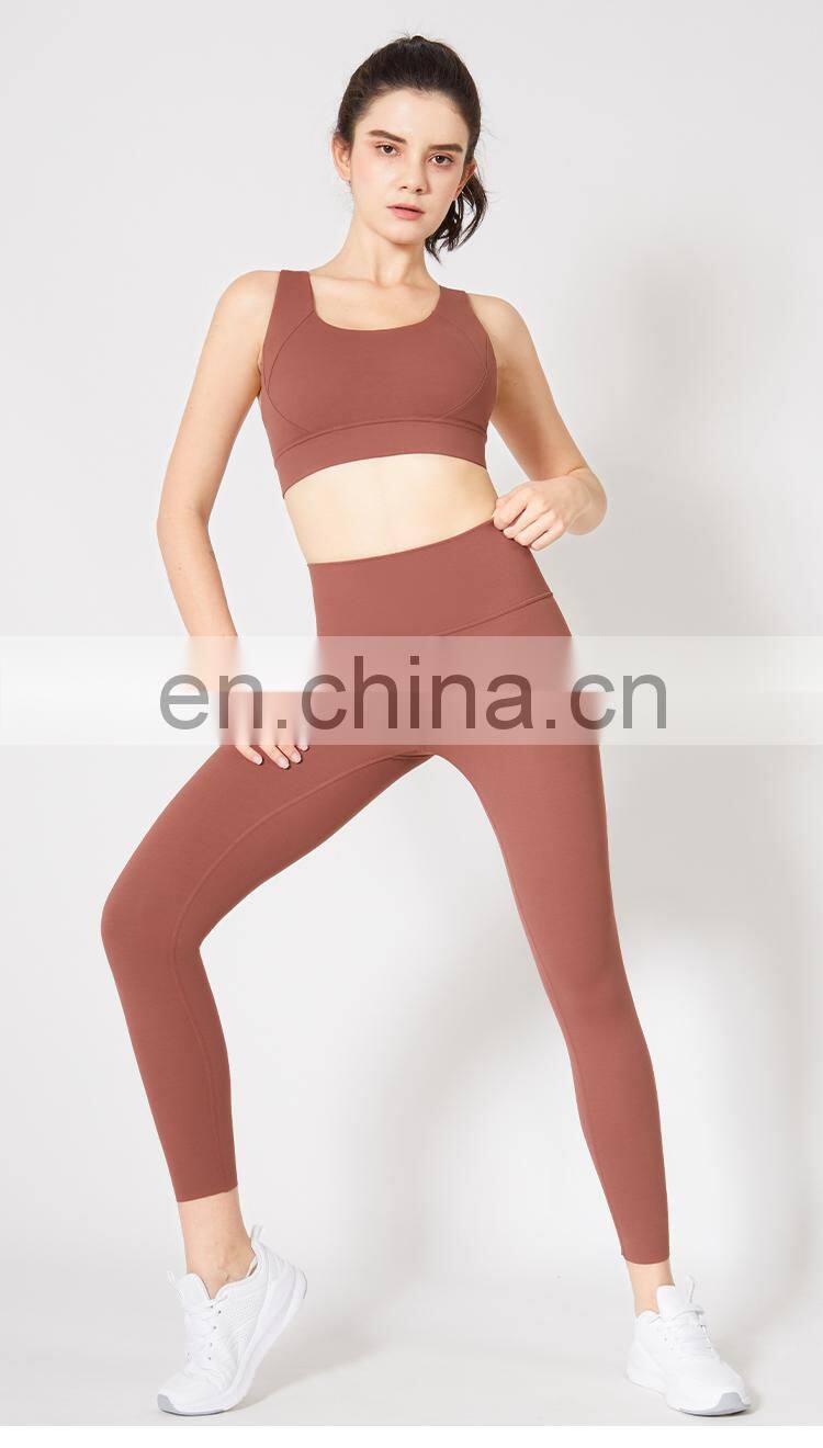 New Design Slim Fit Sports Gym Set Women With Custom Logo High Quality Sports Wear