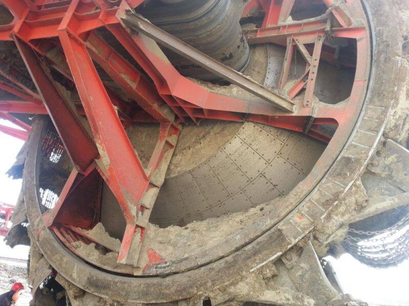 ISO9001 certificated bimetal wear resistant clad plate bucket excavator wheel