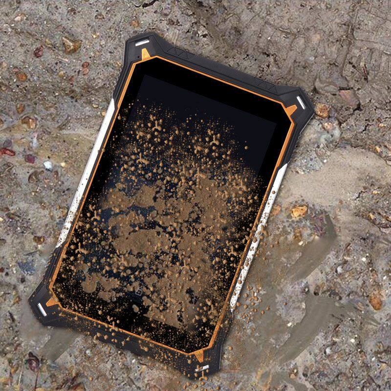 How to Choose the Right Rugged Tablet for Your Industrial Team? 5 Key Factors