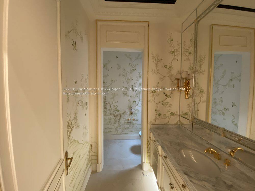 Hand-painted wallpapers