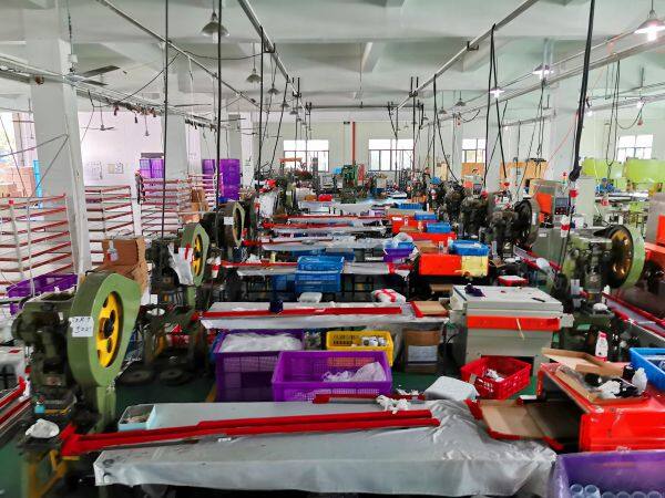 Ningbo Juchuang Tin Box Co., Ltd. company overview - view 2