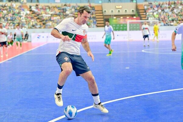 Legendary player Luis Figo netted the opening goal. Legendary player Luis Figo netted the opening goal.