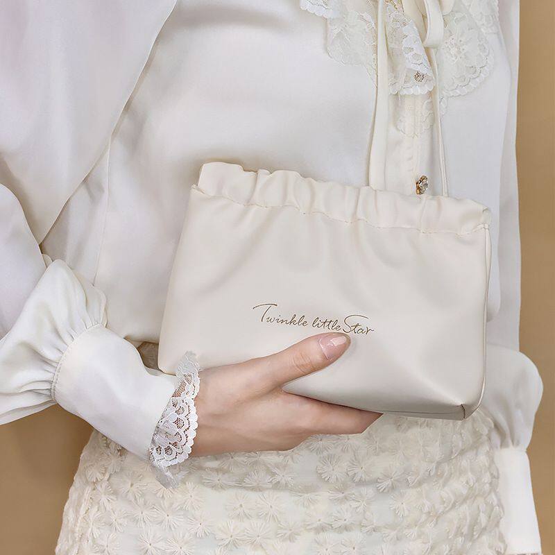 DR025 Cosmetics Storage Bag (4).jpg