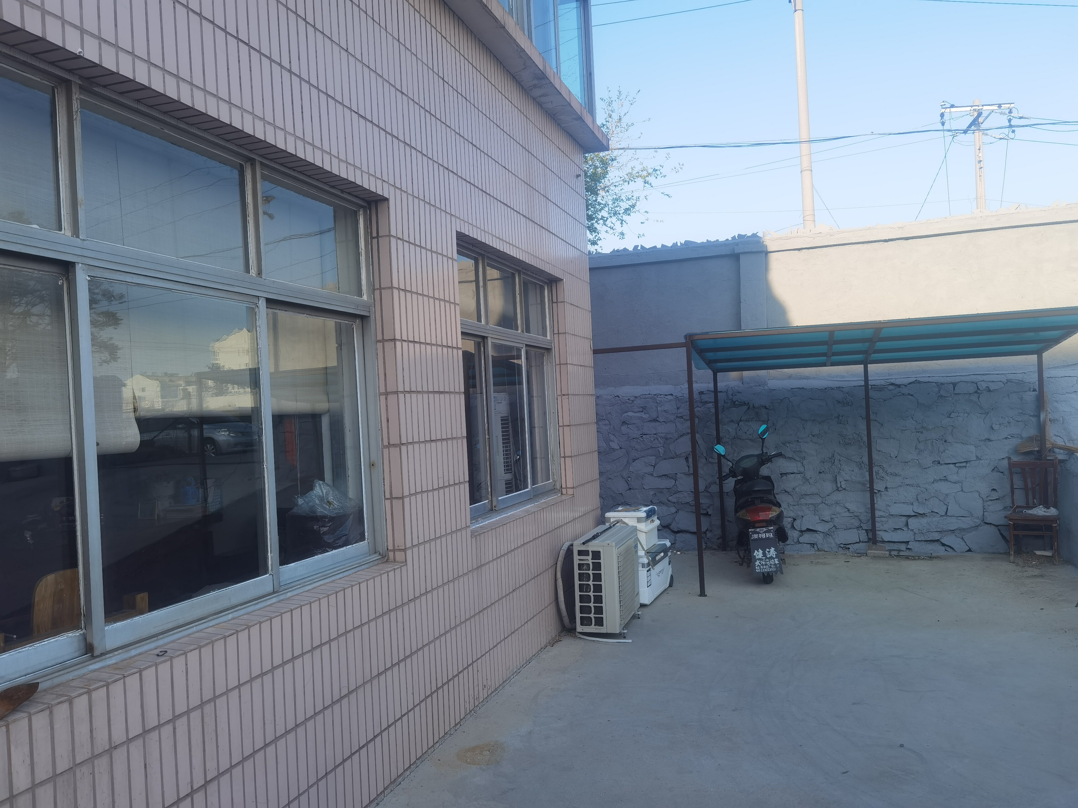 Liaoning Xiangyi Garment Trading Co., Ltd company overview - view 2