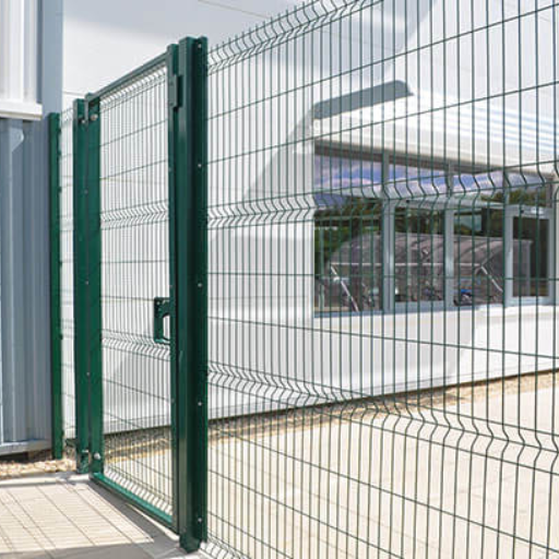 building a security fence (3)