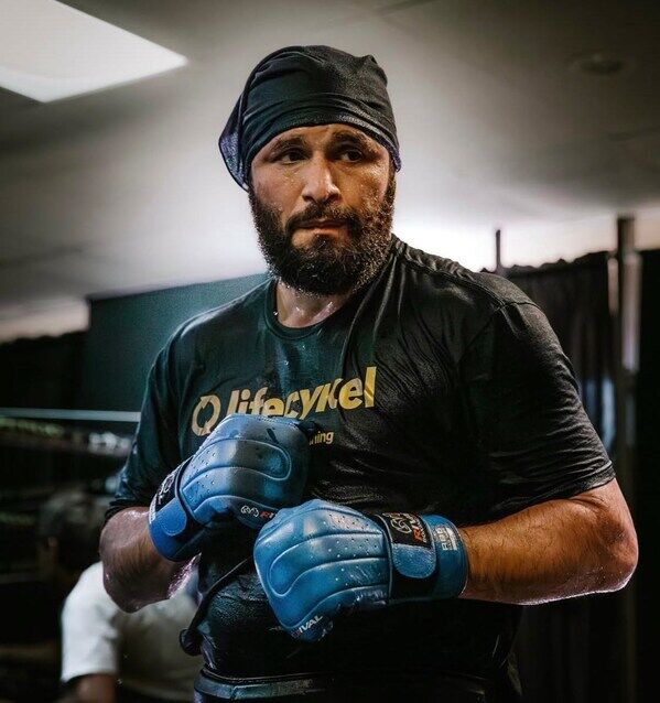 UFC Legend Jorge Masvidal During Lifecykel Elite Performance Training