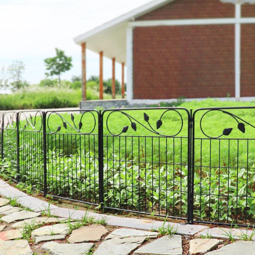 short wrought iron garden fence (1)