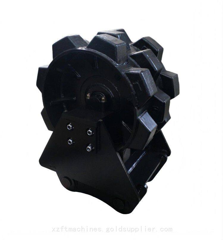 20t compactor wheel 1.jpg