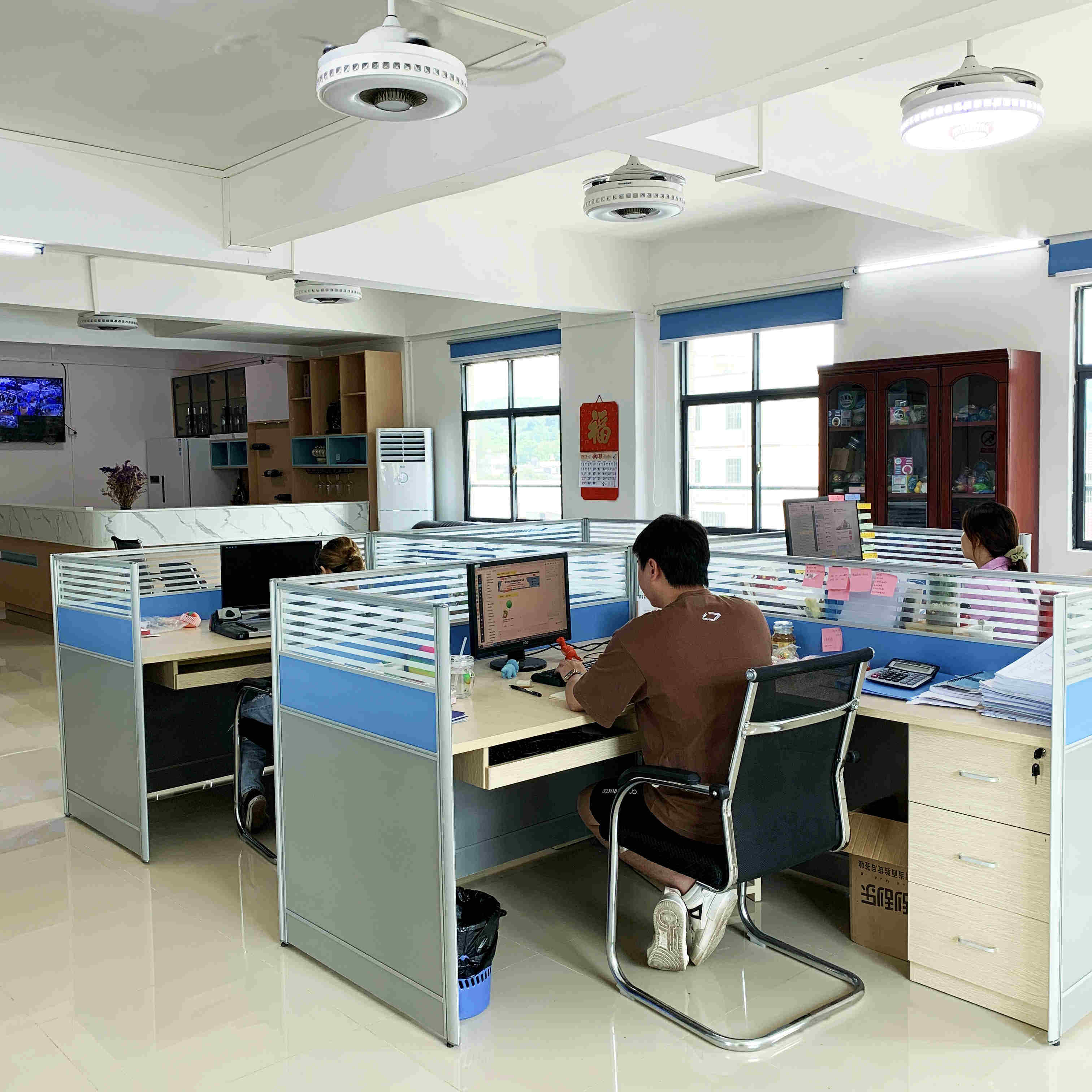 Qimeng Toy Factory company overview - view 3