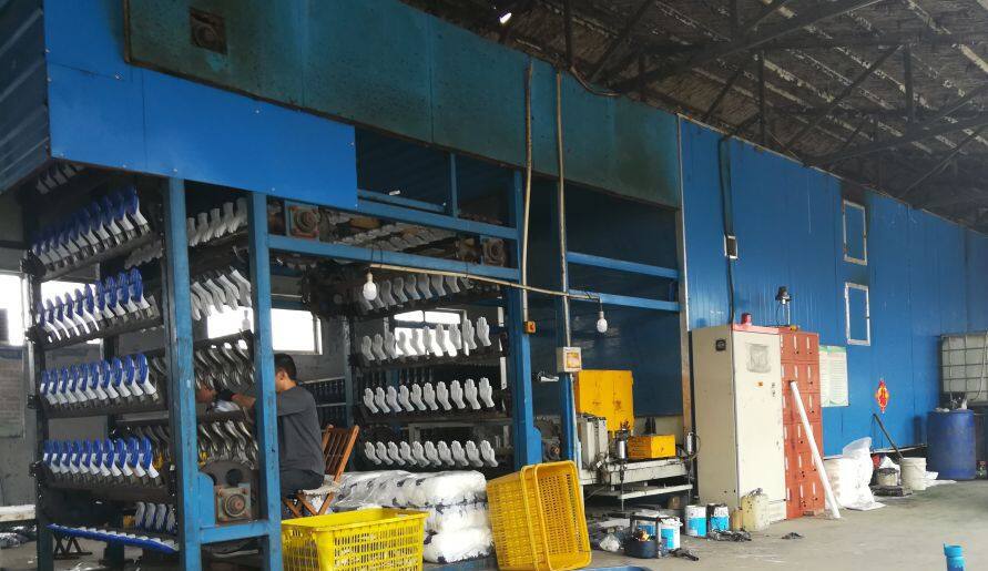 1_176_113898_100_750