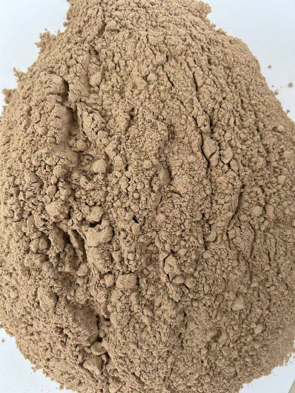 膨润土.jpg