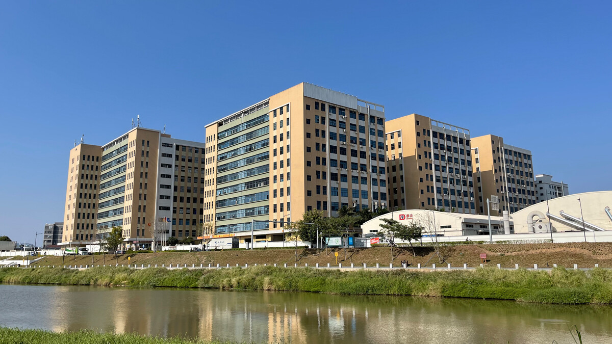 Shenzhen Euufree Pet Products CO., LTD company overview - view 1