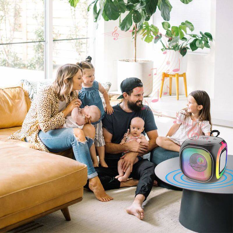 JQS301 OEM bass sound portable 3-inch speaker 8W power wireless bluetooth speaker with Colorful light