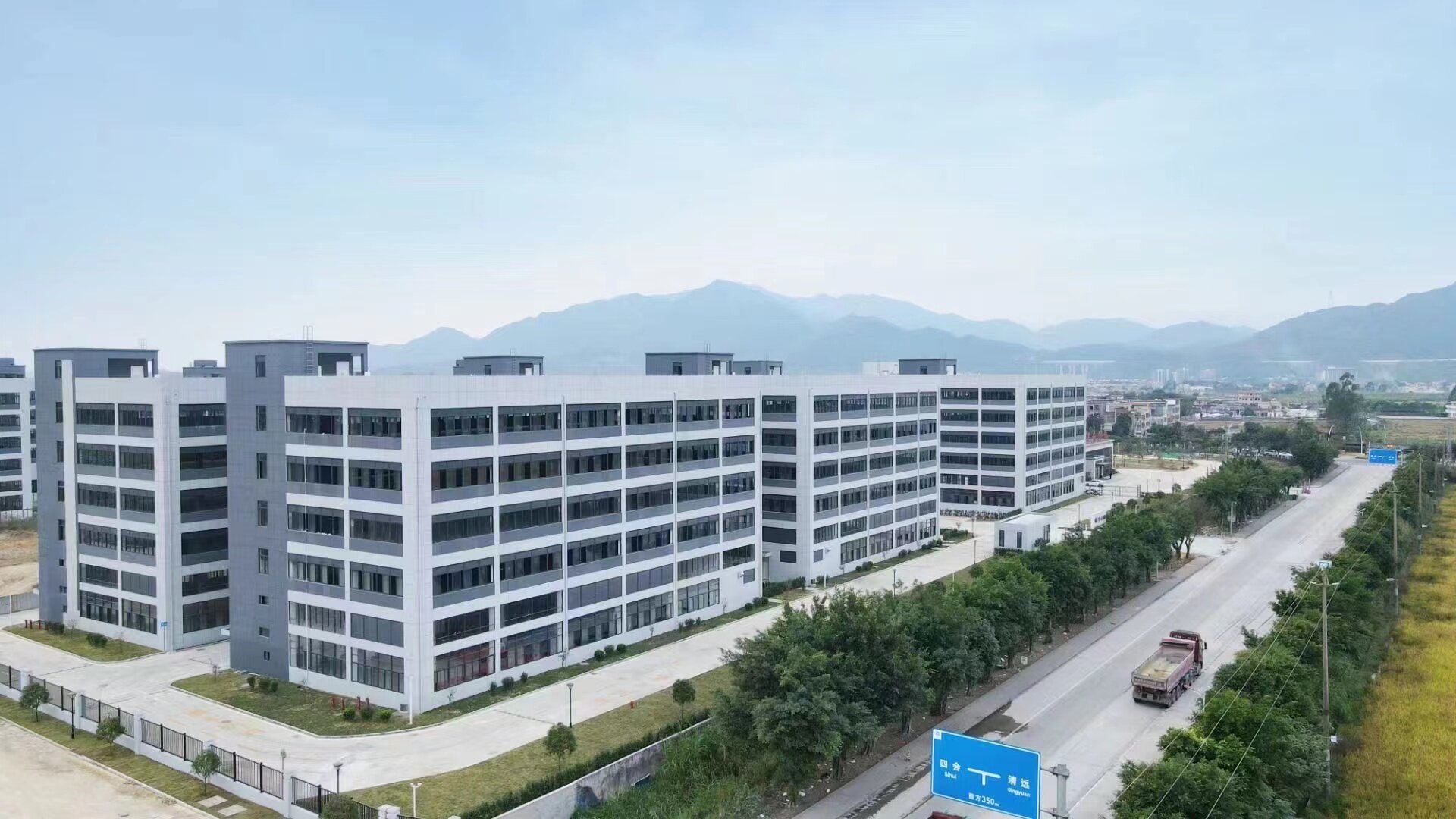 Guangzhou Yifang Plastic Products Co. company overview - view 2