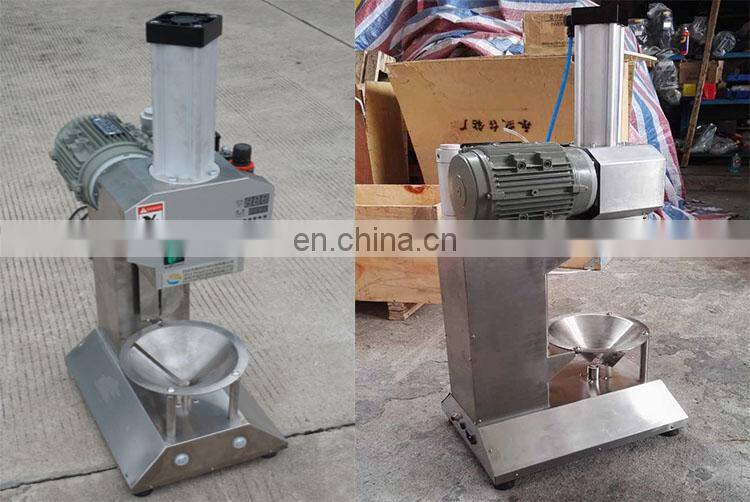 GYC 360~600pcs/h automatic Tender young green Coconut peeling peeler machine