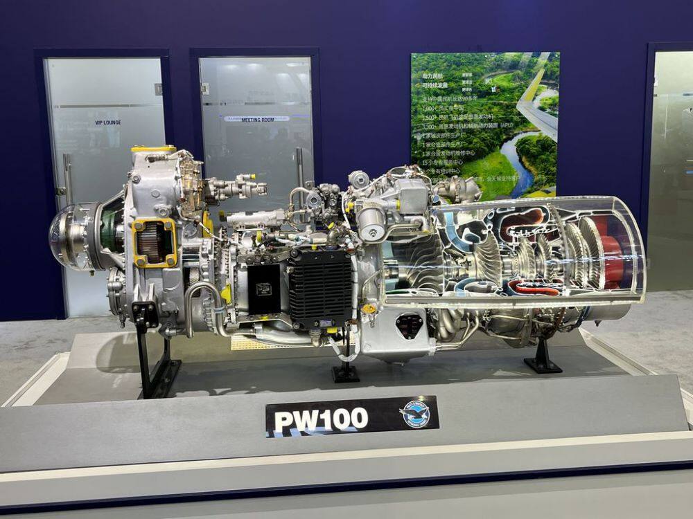 Turboprop engine display model manufacturing factory
