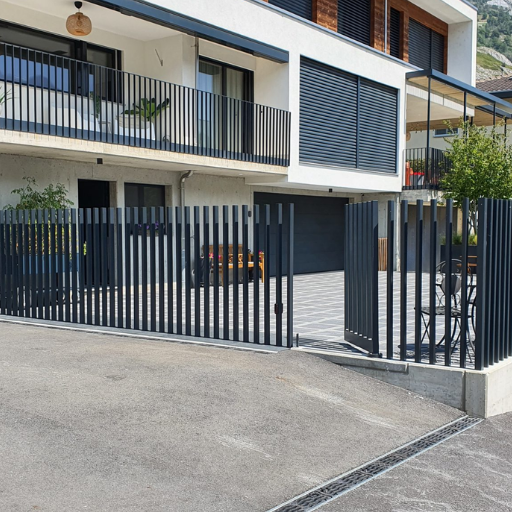 Fence Villa (2)