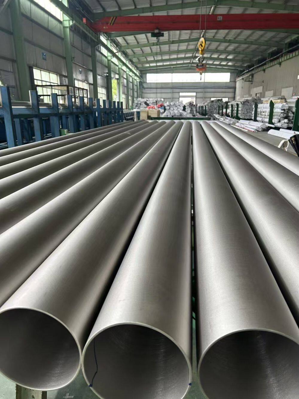 What is the optimal ratio of each element in duplex stainless steel pipes?
