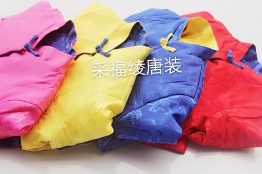 Linhaishi Jingweisilk Garment Factory company overview - view 1